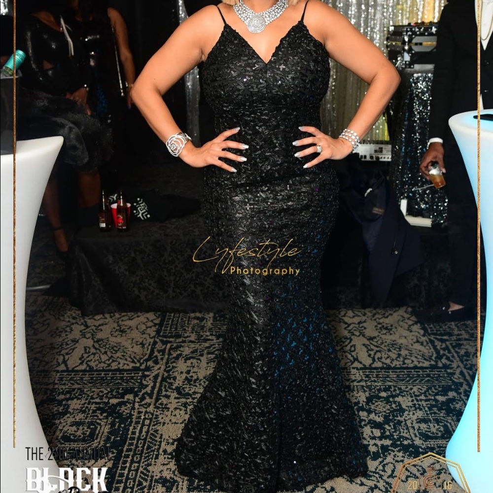 Black backless sequins dress🖤